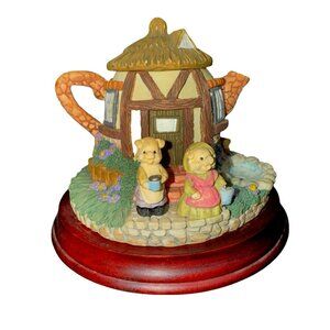 Tudor Trail Collectible Mini Teapot Bear Cottage Wood Base Resin Removeable Lid